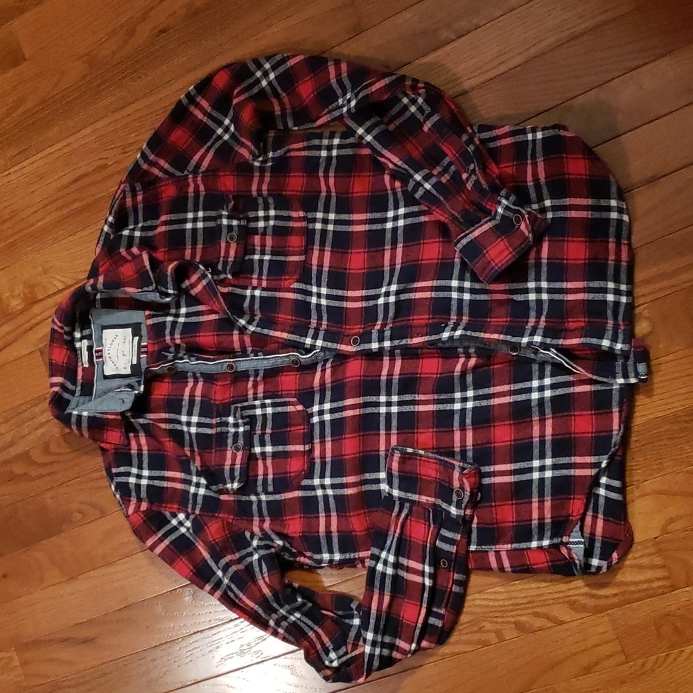 WOMENS FLANNEL SHIRT, SIZE MEDIUM SLIM FIT